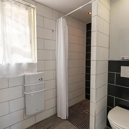 Le Bastidon, 2 Pers Avec Vue Mer, Idealement Situe * 耶尔